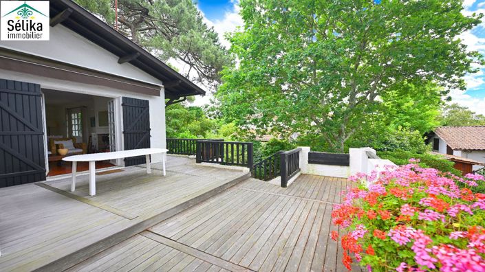 Image No.2-5 Bed House for sale