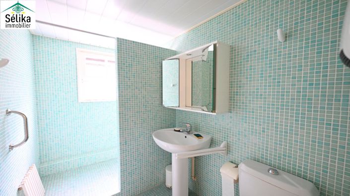 Image No.9-5 Bed House for sale