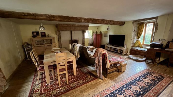 Image No.12-6 Bed House for sale