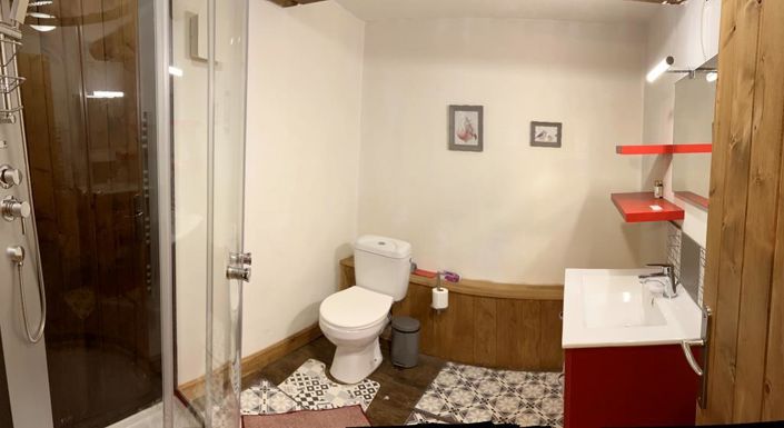 Image No.20-6 Bed House for sale