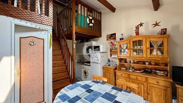 Image No.5-2 Bed House for sale