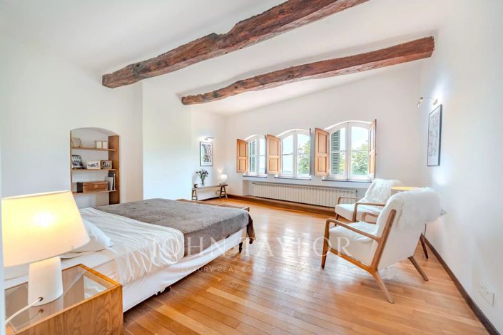 Image No.15-8 Bed House for sale