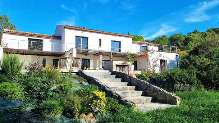 Image No.1-6 Bed House for sale