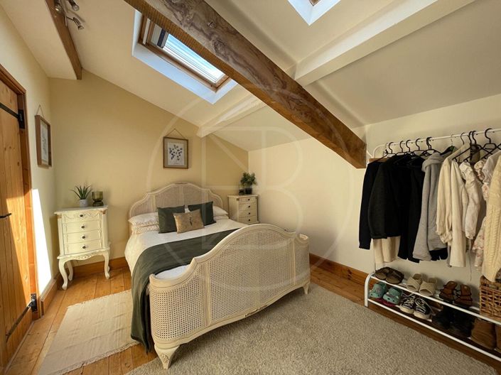 Image No.12-9 Bed House for sale