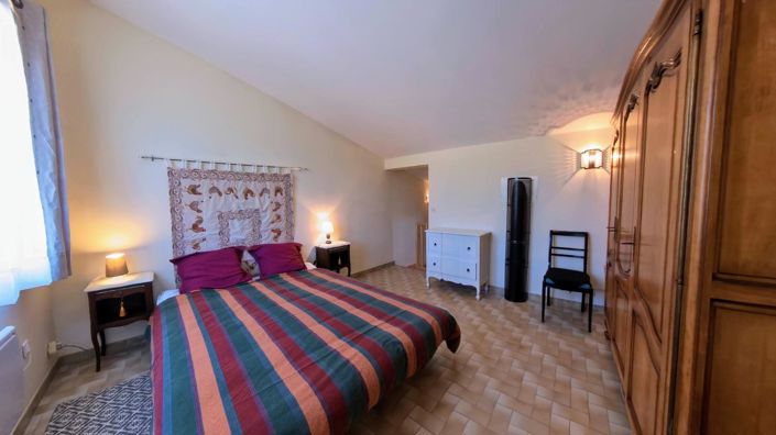 Image No.19-2 Bed House for sale