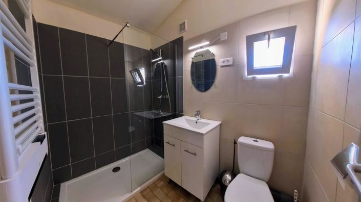 Image No.20-2 Bed House for sale