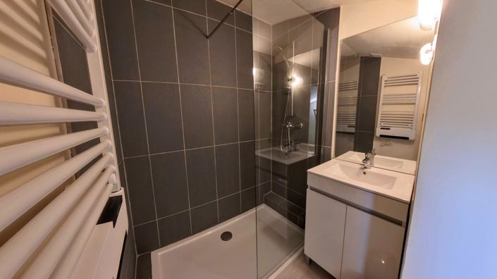 Image No.23-2 Bed House for sale