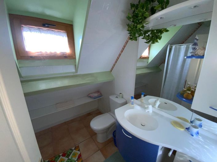 Image No.11-2 Bed House for sale