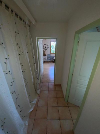 Image No.12-2 Bed House for sale