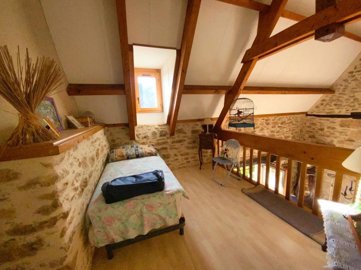 Image No.9-2 Bed House for sale