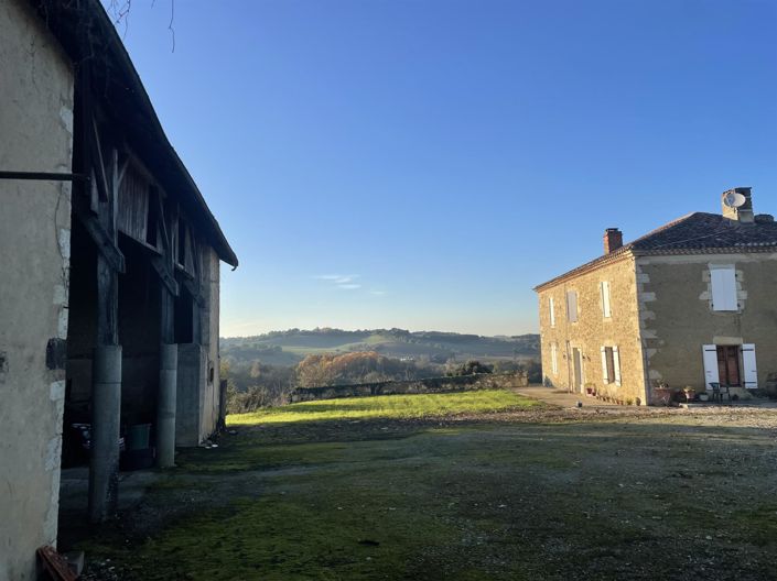 Image No.10-10 Bed House for sale