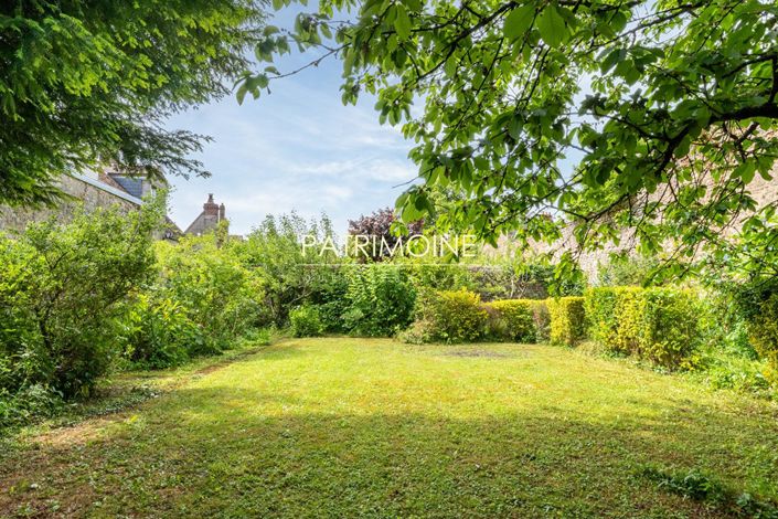 Image No.3-6 Bed Property for sale