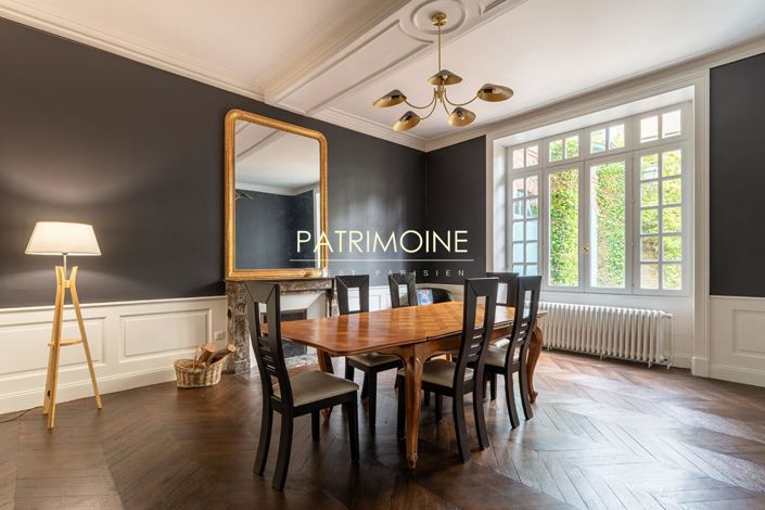 Image No.7-6 Bed Property for sale