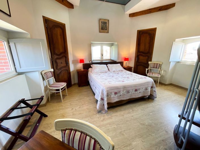 Image No.15-15 Bed House for sale