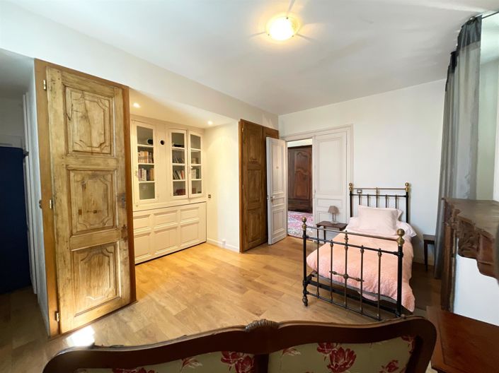 Image No.22-15 Bed House for sale