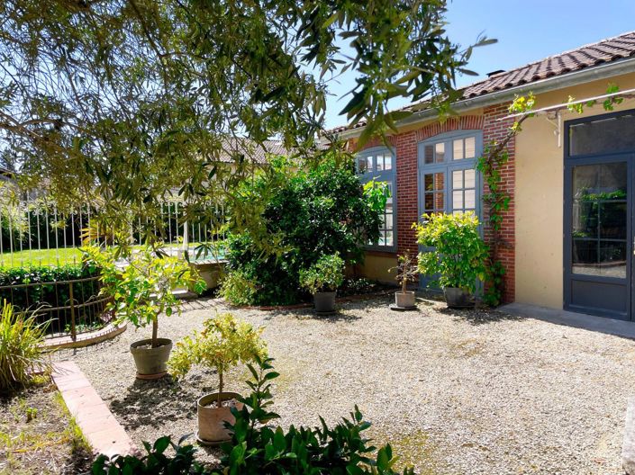 Image No.4-15 Bed House for sale