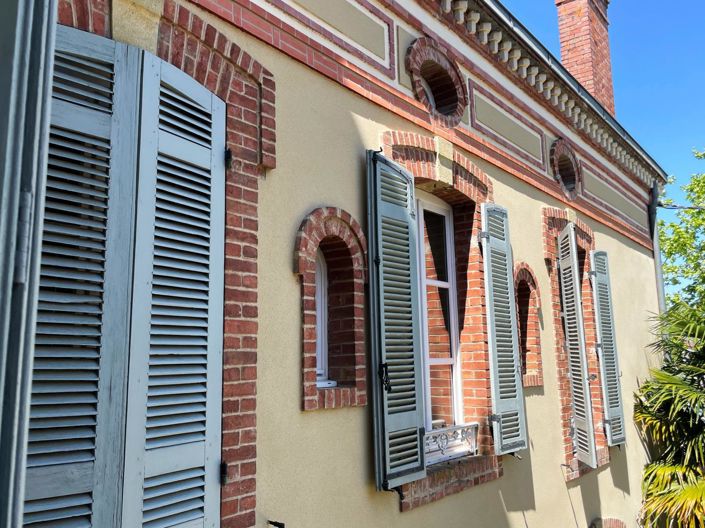 Image No.5-15 Bed House for sale