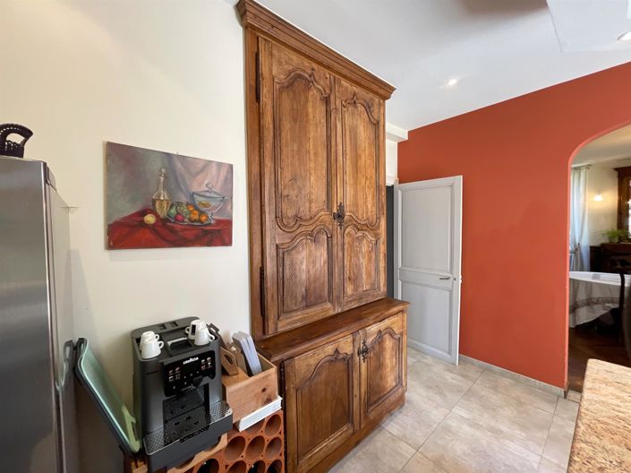 Image No.9-15 Bed House for sale