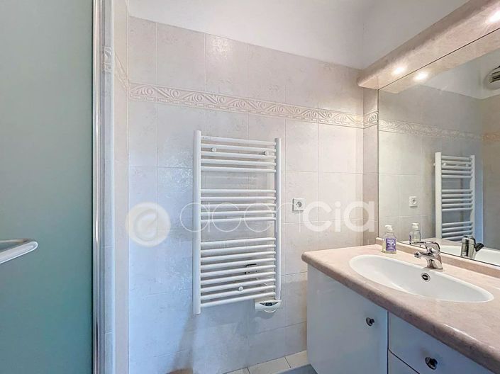 Image No.12-Appartement de 2 chambres à vendre à Cannes