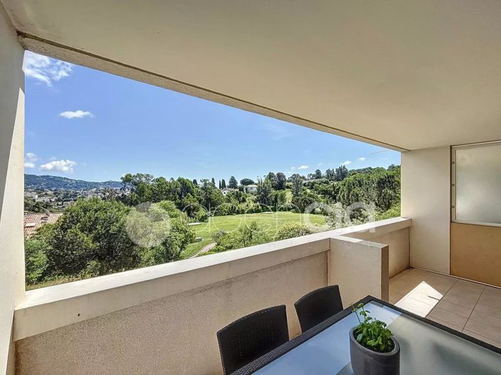 Image No.3-Appartement de 2 chambres à vendre à Cannes