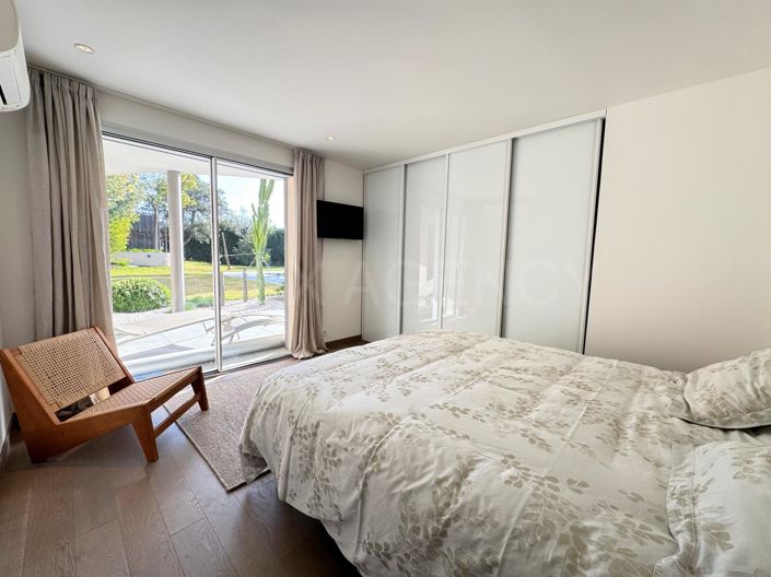 Image No.12-4 Bed House for sale