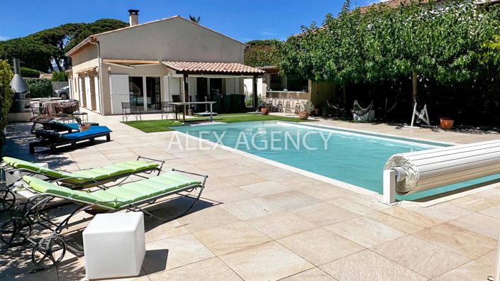 Image No.1-3 Bed House for sale