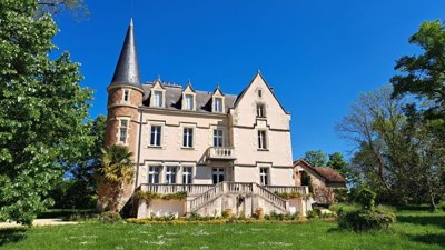 1 - Fleuriel, Property