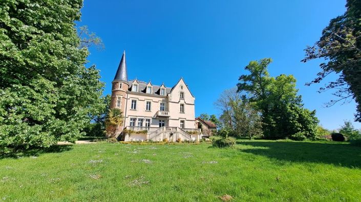 Image No.2-7 Bed Property for sale