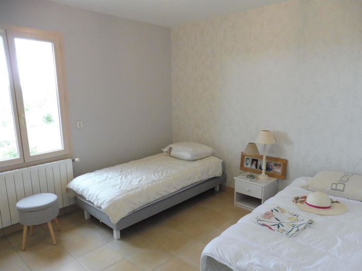 Image No.16-3 Bed House for sale