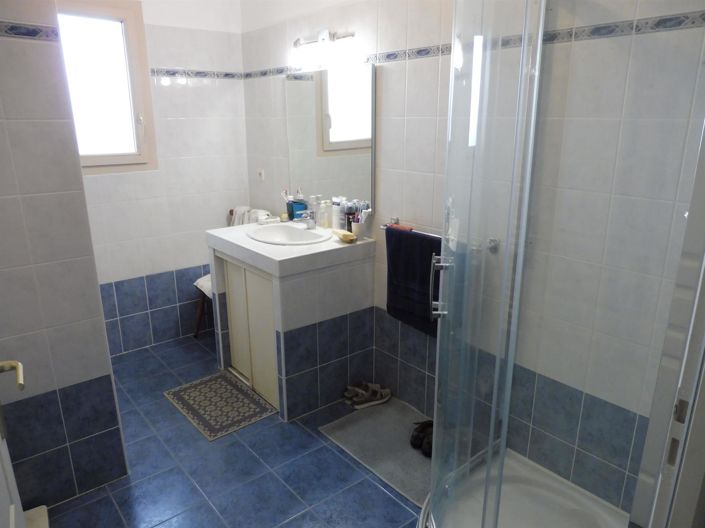 Image No.17-3 Bed House for sale