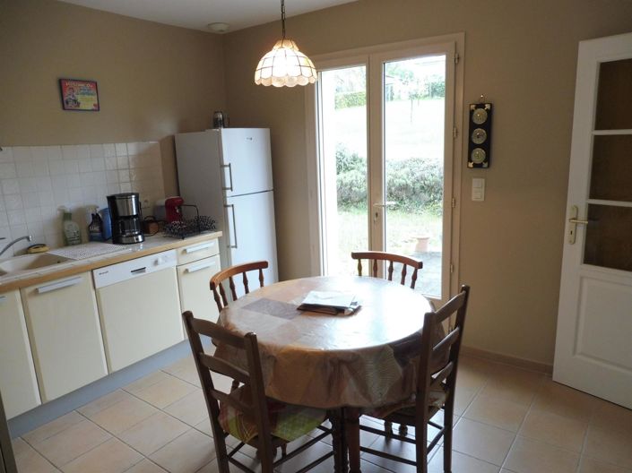 Image No.9-3 Bed House for sale