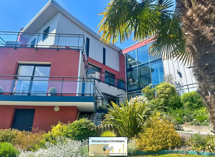 Image No.1-4 Bed House for sale