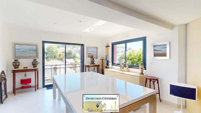 Image No.21-4 Bed House for sale