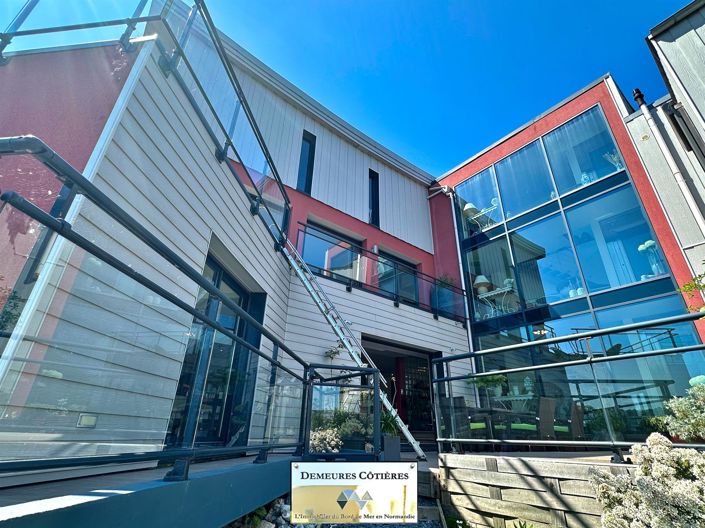 Image No.3-4 Bed House for sale