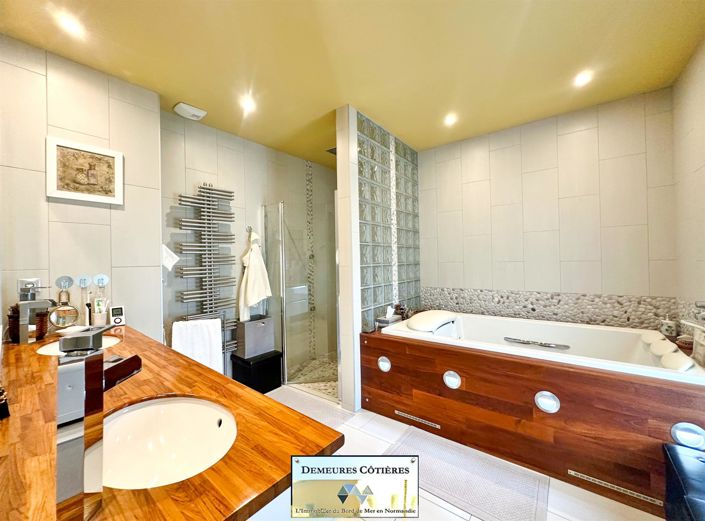 Image No.30-4 Bed House for sale