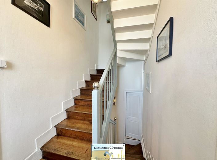 Image No.12-5 Bed House for sale