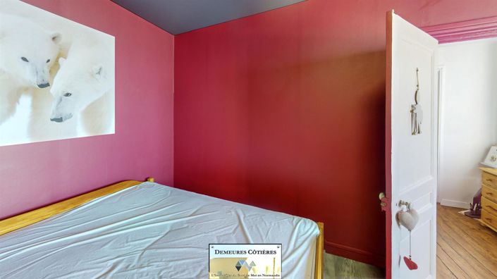 Image No.24-5 Bed House for sale