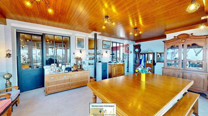 Image No.5-5 Bed House for sale