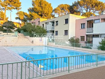 4 Bed Apartment for sale