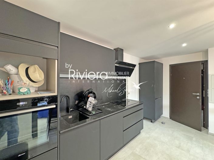 Image No.4-4 Bed Apartment for sale