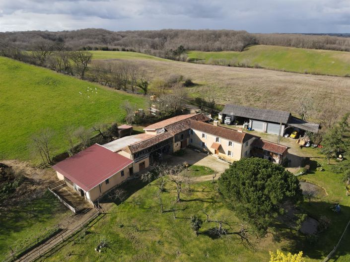 Image No.1-5 Bed House for sale