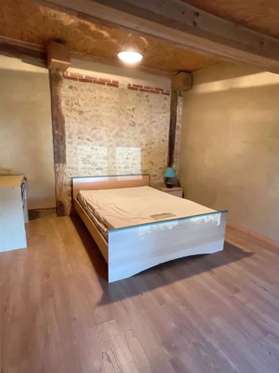 Image No.10-5 Bed House for sale