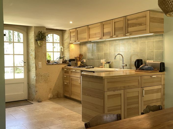 Image No.19-7 Bed House for sale