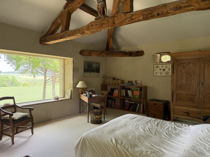 Image No.22-7 Bed House for sale