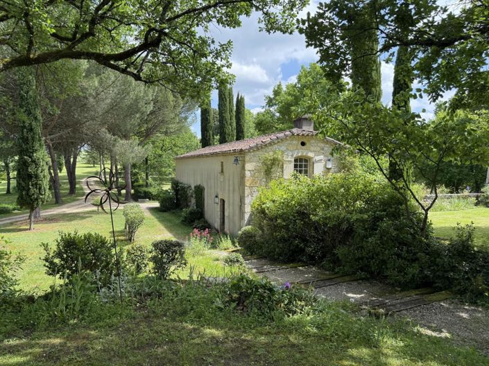 Image No.32-7 Bed House for sale