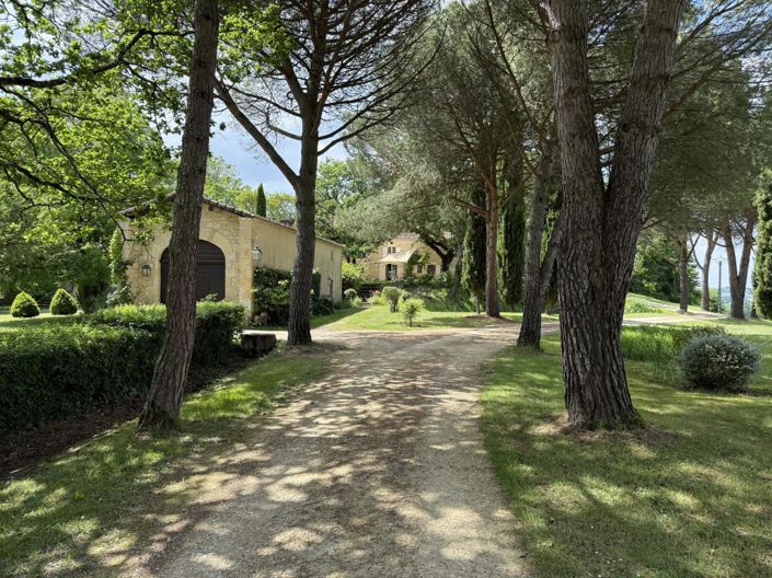 Image No.4-7 Bed House for sale