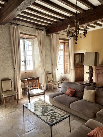 Image No.8-7 Bed House for sale