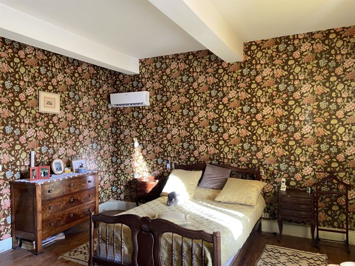 Image No.15-9 Bed House for sale