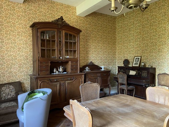 Image No.19-9 Bed House for sale