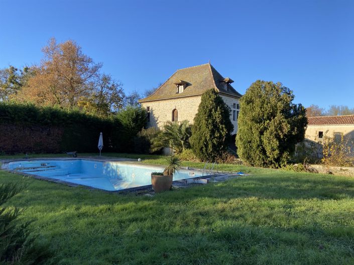 Image No.26-9 Bed House for sale